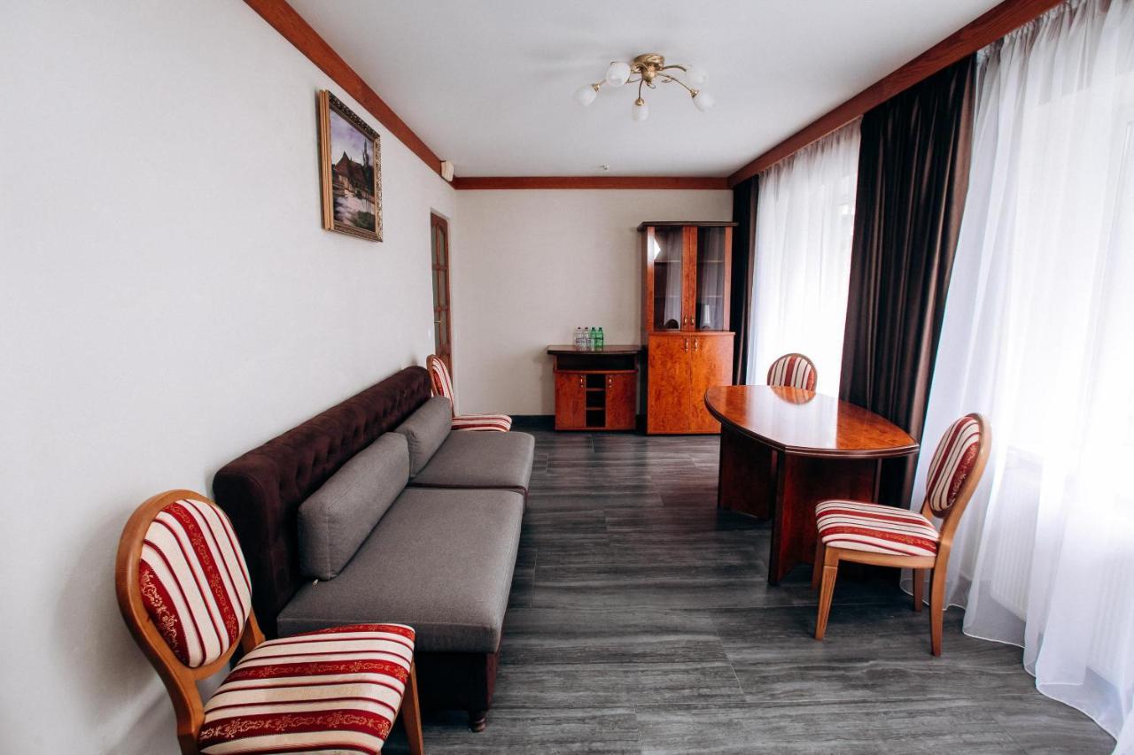 Stanislavsky Hotel Group Yaremtche Extérieur photo