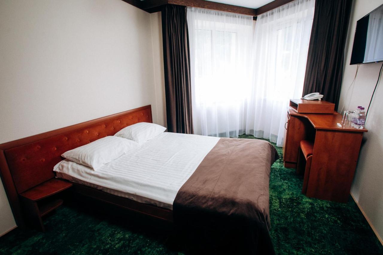 Stanislavsky Hotel Group Yaremtche Extérieur photo