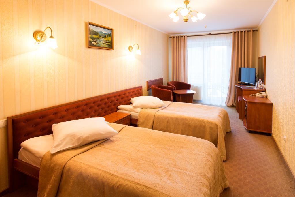 Stanislavsky Hotel Group Yaremtche Extérieur photo