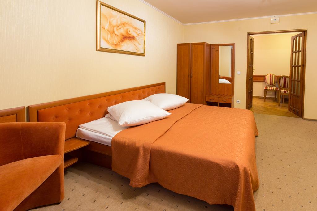 Stanislavsky Hotel Group Yaremtche Extérieur photo